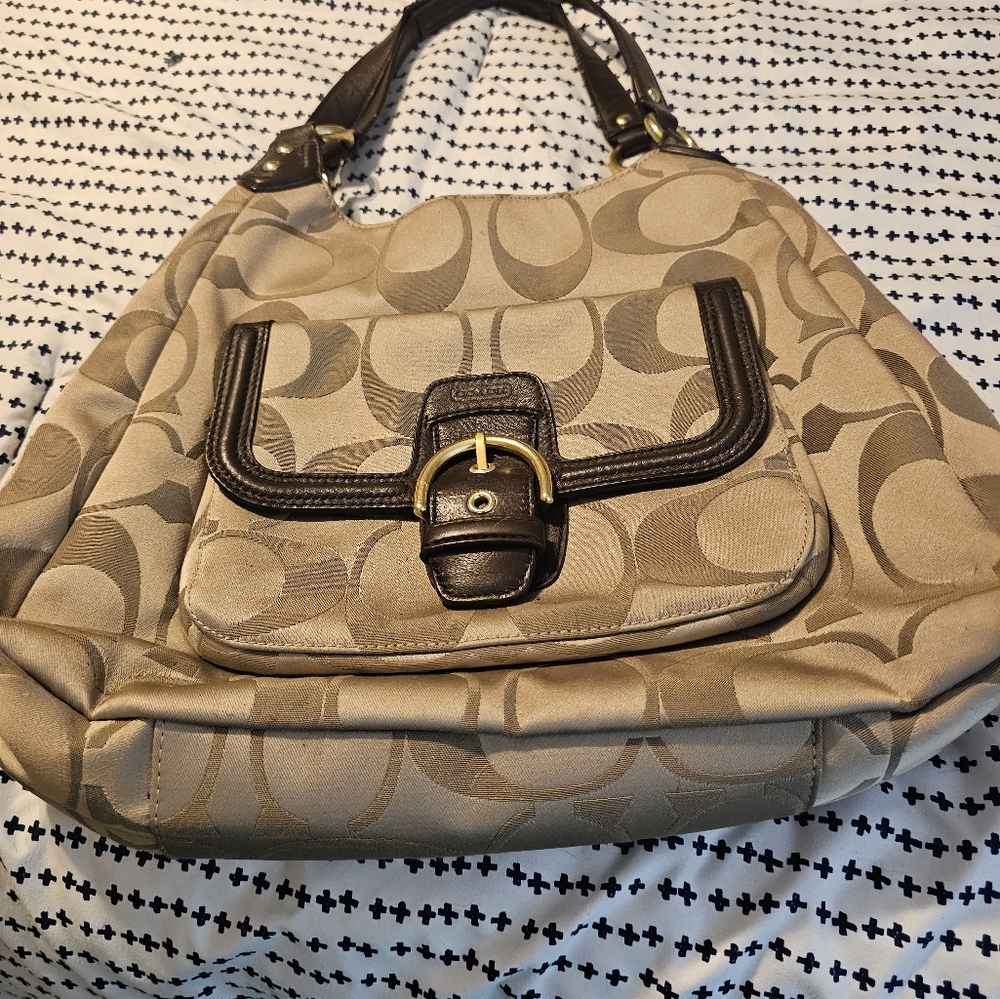 Coach gold signature c triple compartment soho hobo bag With  brown leather rare - Picture 9 of 16